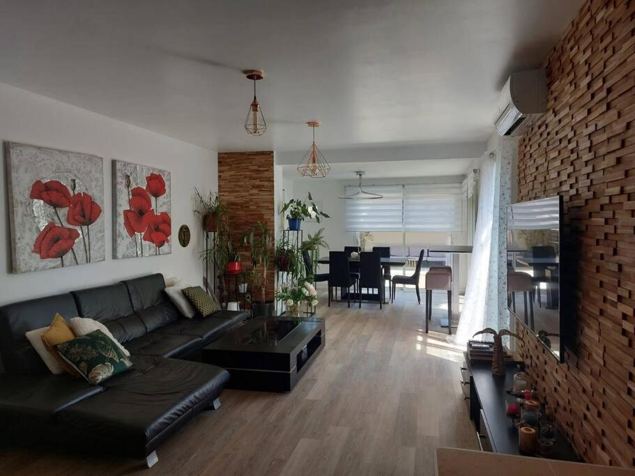 Maison Entiere Redessan Dış mekan fotoğraf